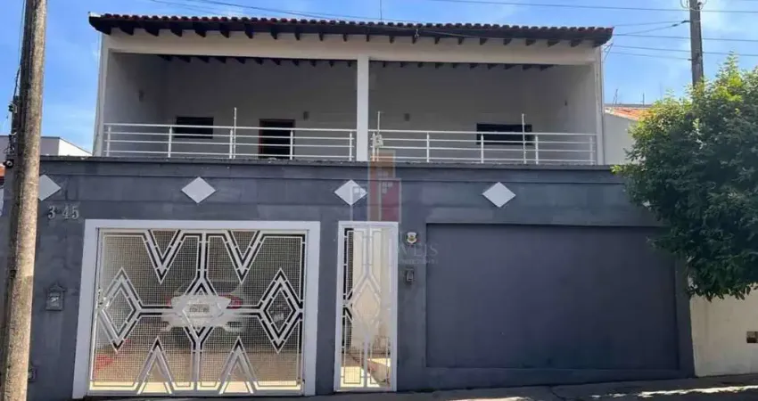 Espaçoso sobrado com 3 suítes, área gourmet e 2 vagas cobertas no jardim silvestre!