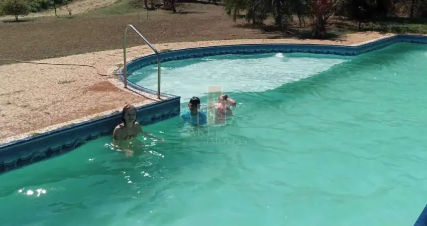 Chácara / sítio com 2 quartos à venda no Condomínio Real Village, Piratininga