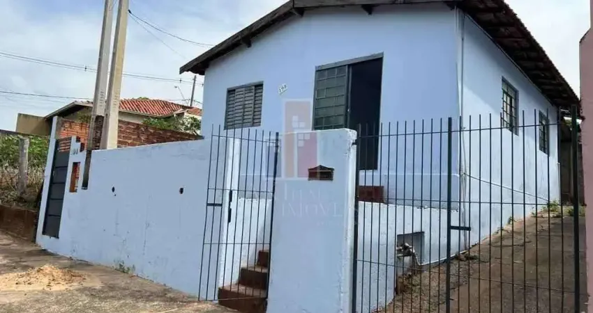 Casa com 2 quartos à venda na Vila Malvina, Agudos 
