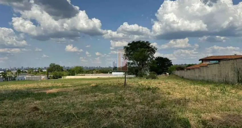 Terreno em condomínio fechado à venda no Jardim Shangri-Lá, Bauru 