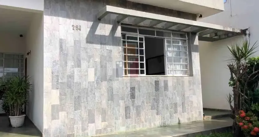 Casa com 3 quartos à venda na Vila Santa Clara, Bauru 
