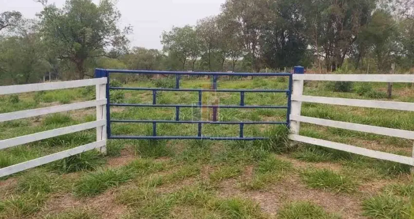 Terreno de chácara com 8.000m², dentro da cidade, considerado área urbana