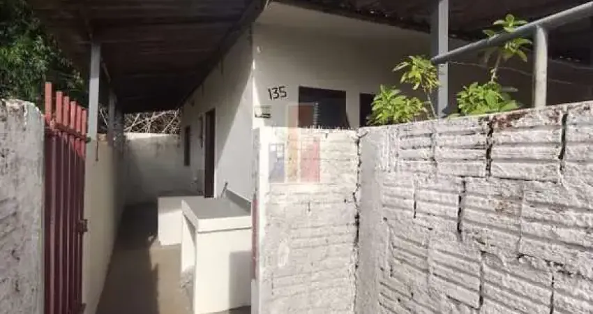 Casa com 2 quartos para alugar no Jardim Ana Lúcia, Bauru