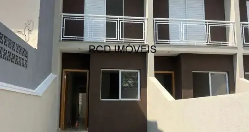 Imperdível: Casa à venda em São Paulo-SP, na Vila Tiradentes! 3 quartos, 1 suíte, 1 sala, 3 banheiros, 2 vagas de garagem, 90m².