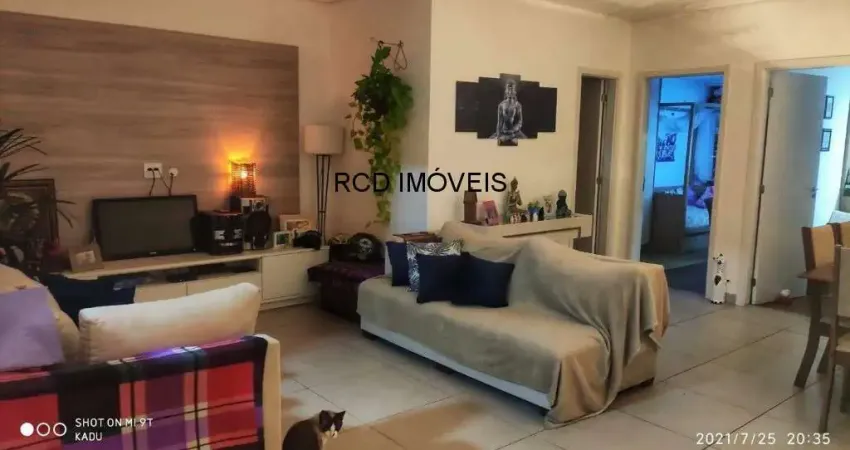 Casa com 4 dormitórios sendo 1 suíte 200 m² de área construída e 350 m de área total - Granja Viana