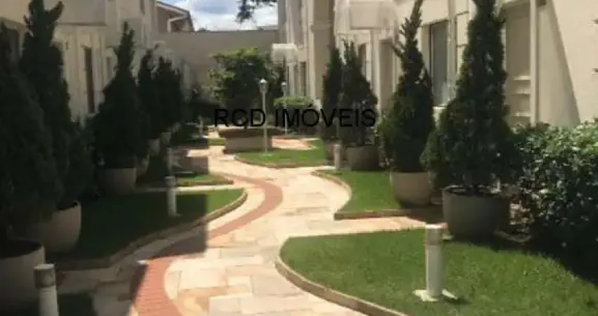 Casa alto padrão em condomínio  VILA SÃO FRANCISCO  COM: 3 quartos, 1 suite, 1 sala, 3 banheiros, 2 vagas