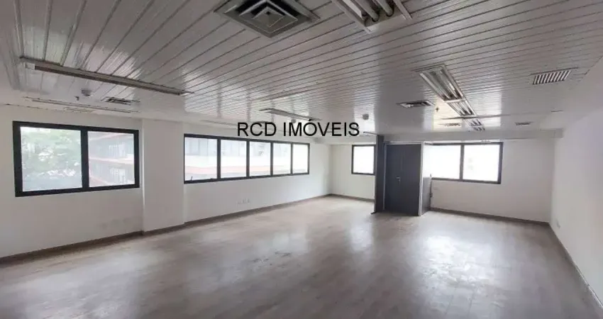 Sala Comercial à Venda no coração do Jardins, próximo à Av. Paulista - São Paulo - SP, 86m², sala em vão livre, 2 banheiros, copa, 3 vagas.