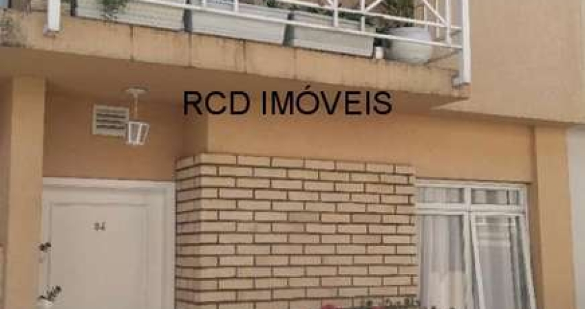 Casa em Condomínio 3 Quartos, 1 Suíte, 2 Salas, 2 Banheiros, 4 Vagas