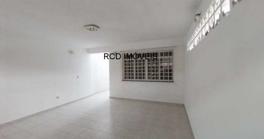 Imperdível casa à venda em São Paulo-SP, bairro Jardim Trussardi: 3 quartos, 1 suíte, 3 banheiros, 2 vagas de garagem, 140m².