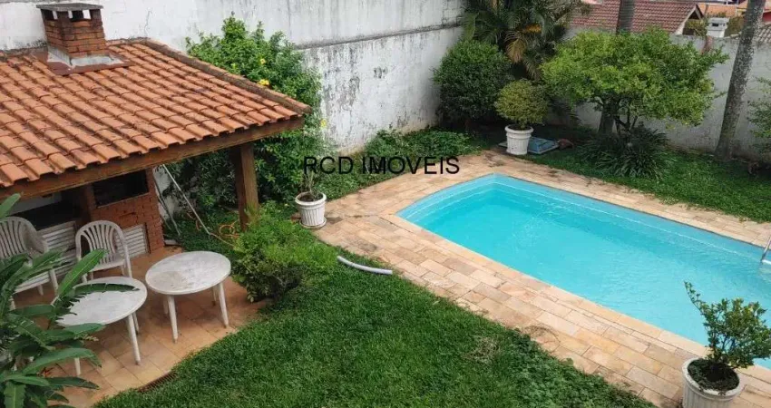 Espetacular casa Pq dos Príncipes: 4 quartos, 2 suítes, 4 vagas de garagem, quintal, piscina