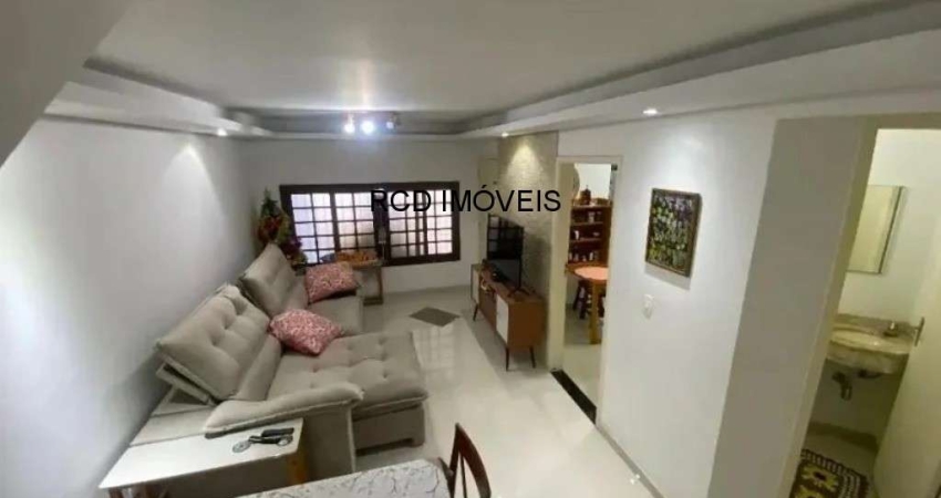 Sobrado à venda no Jardim Bonfiglioli, 2 quartos, 2 banheiros, quintal com churrasqueira, 2 vagas, 81m².