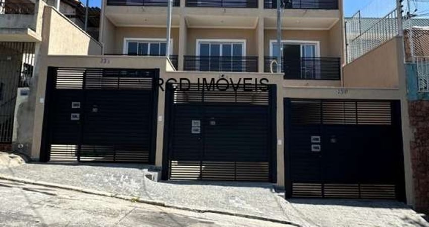 Imperdível: Casa à venda no Jardim Monte Kemel, 3 quartos, 1 suíte, sala, 2 vagas, 140m². Chegue antes que acabe!
