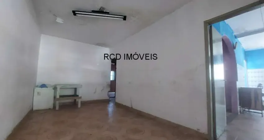 Casa para reforma à venda no Conjunto Residencial Butantã! 3 quartos, 2 banheiros, 2 vagas, 150m².
