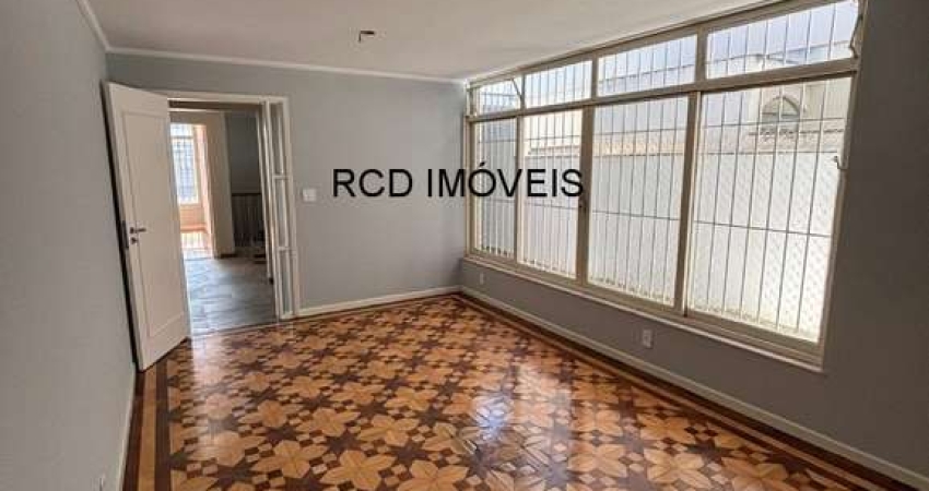Casa para locação no Jardim Bonfiglioli: 3 quartos, 1 suíte, 2 salas, 4 banheiros, 4 vagas de garagem, dependência completa de serviço, 275m².
