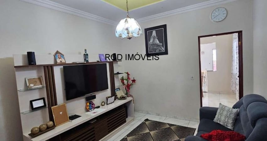 Imperdível Residência à Venda em São Paulo-SP, Parque Fernanda: 3 Quartos, 1 Sala, 2 Banheiros, 3 Vagas, 150m²!