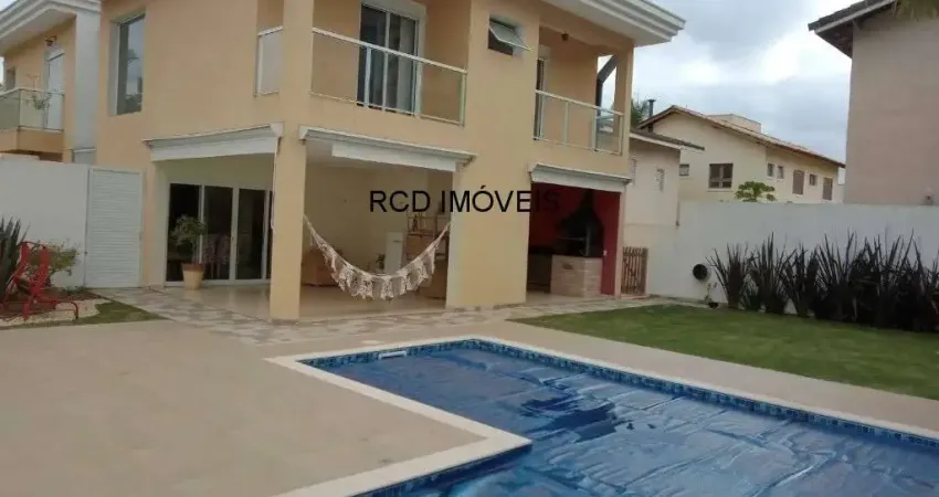 Casa em Condomínio de Luxo para Locação em Cotia-SP, Residencial dos Lagos - 4 quartos, 1 suíte, 2 salas, 2 vagas, 282m².