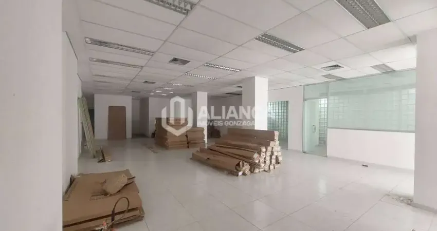 Ótimo conjunto comercial e loja. 230 m2. Localização estratégica no centro de Santos-SP