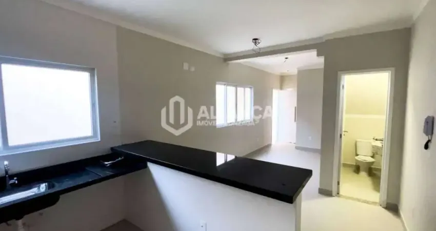 Sobrado com 3 dormitórios à venda, 135 m² por R$ 830.000,00 - Marapé - Santos/SP