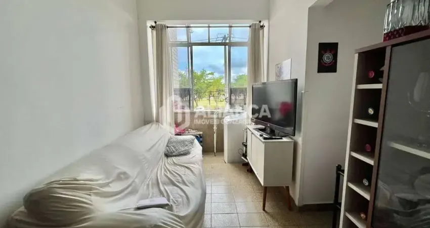 Apartamento de 1 Dormitório com sacada no Jose  Menino