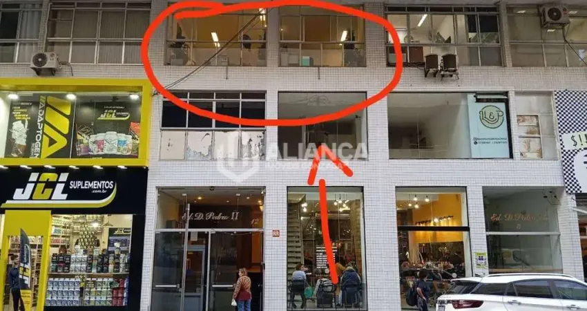 Sala comercial à venda no Gonzaga, Santos