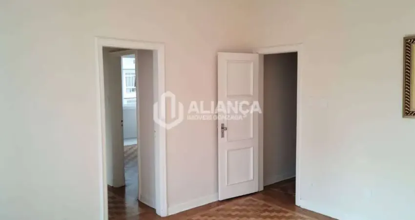 Apartamento 2 quartos, lateral com vista lateral para o mar!