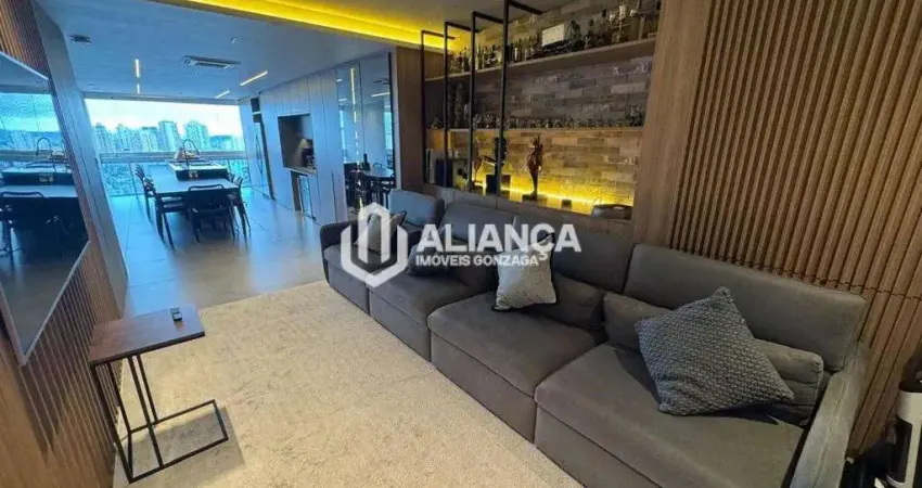 Apartamento 2 quartos, garagem suficiente a 1 quadra da praia'