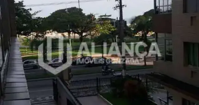 Apartamento à venda 2 quartos prédio frente mar-bairro pompeia