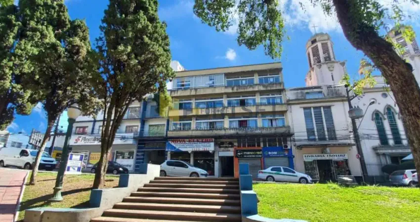 Vendo apartamento no centro 3 quartos centro Ponta Grossa