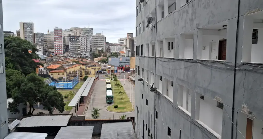 Vendo apartamento 1/4 na mouraria, excelente localização no centro