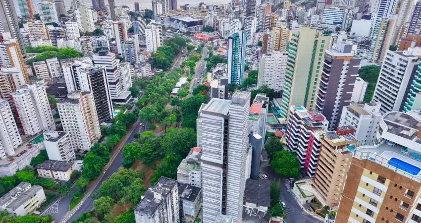 Apartamento 1/4 suíte e 1 vaga de garagem alto padrão vista mar