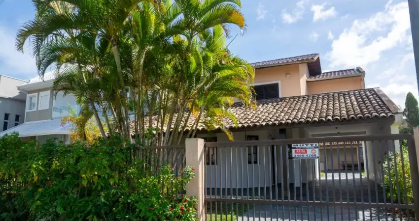 Casa a venda há 150 metros da praia balneário Atami
