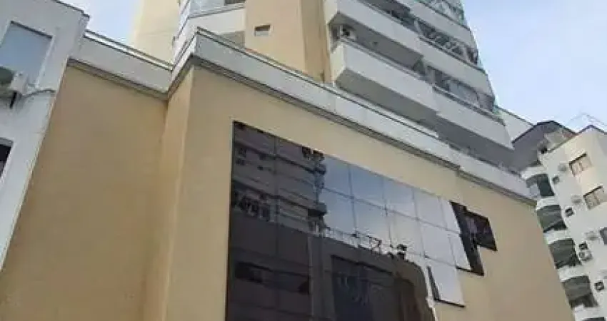 🏙️ **apartamento central - entre avenida central e terceira avenida**