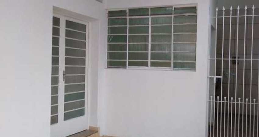 Casa para Locação em Suzano, Vila Figueira, 2 dormitórios, 1 banheiro, 1 vaga