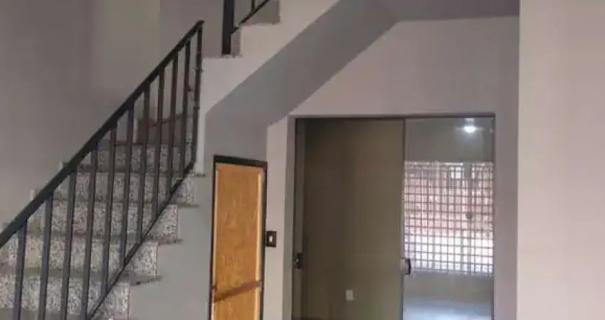 Sobrado Comercial para Locação em Suzano, Jardim Santa Helena, 2 dormitórios, 2 banheiros, 3 vagas