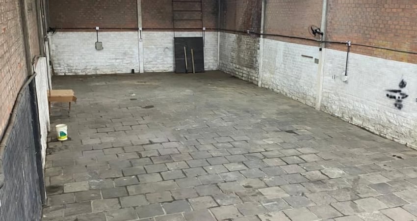 JFERNANDO IMOVEIS ALUGA EXCELENTE PAVILHÃO EM ESTEIO