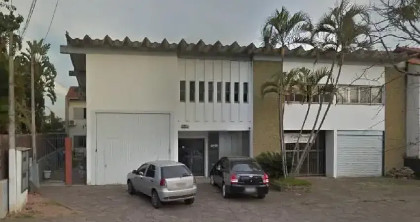 AMPLO PAVILHÃO 600 m²  COM 02 APARTAMENTOS DUPLEX  500 m²
