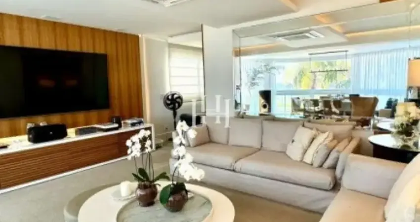 Apartamento de alto padrão na orla da praia – 160m² | 3 suítes | 3 vagas