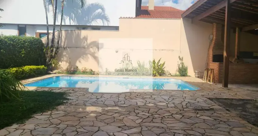 Casa comercial com 7 salas, em frente a pista de caminhada no Parque Campolim!