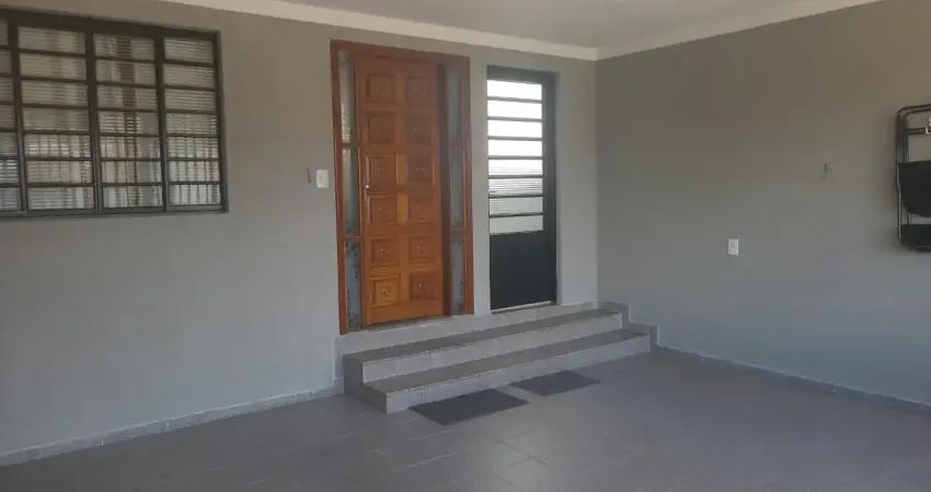Linda casa com 2 dormitórios sendo 1 suite no jardim cidade de salto sp