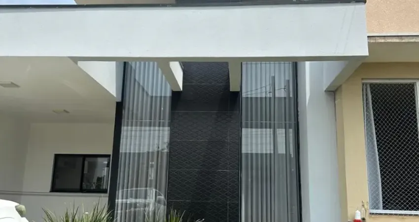 Linda casa com 3 dormitorios sendo 1 suite no condominio village moutonne em salto sp