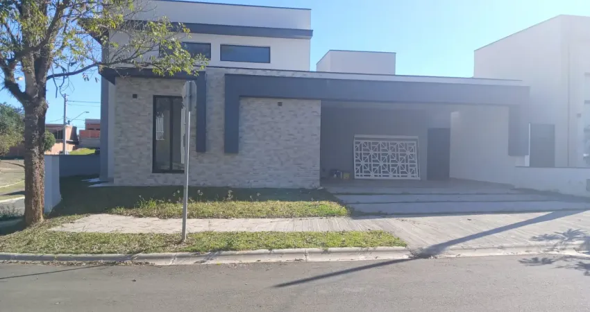 Linda casa com 3 suítes no condomínio lagos de icarai em salto sp