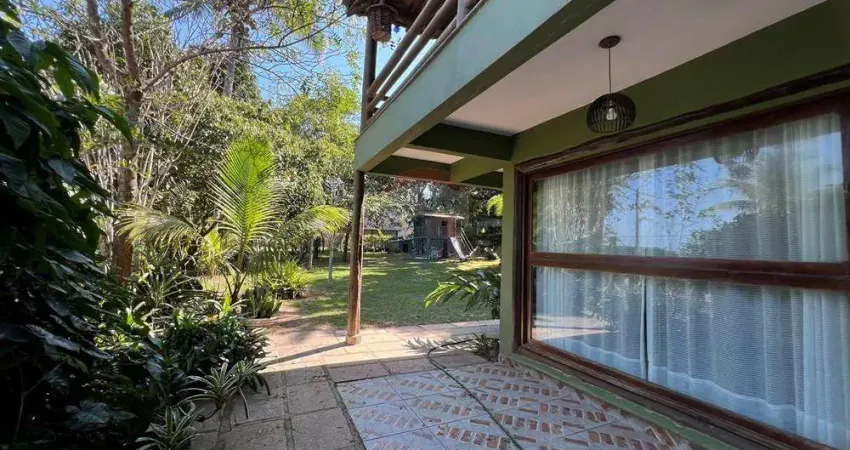 Casa de praia com mais de 1500m² de terreno, em Praia Grande