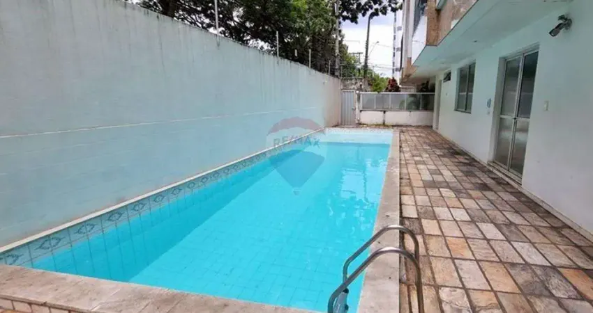 Apartamento à venda em Jardim da Penha, com 3 quartos, suíte, piscina e  varanda.
