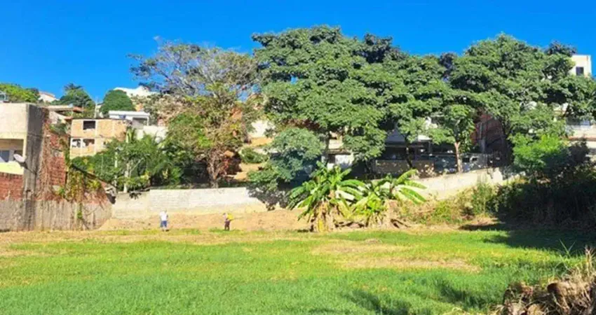 Venda de Terreno de 1.600m² no Bairro Vista da Serra II, Próximo à BR-101