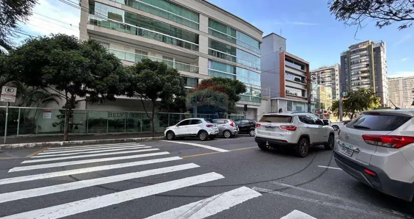 Apartamento de 3 quartos, 1 suite, 3 banheiros, 2 vagas de garagem com aproximadamente 90m² para locação na praia do canto
