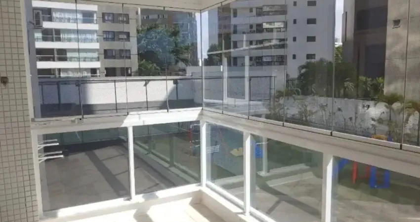 Amplo Apartamento com 225 m² Privativos na Graça Coração da Cidade