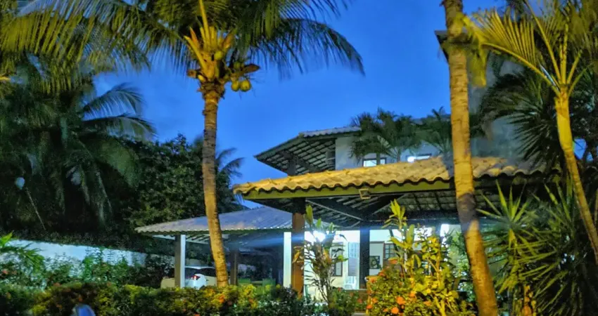 Casa em condomínio fechado com 4 quartos para alugar no Guarajuba, Camaçari