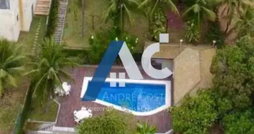 Casa Alto Padrão em Condomínio com 5 Suítes e 8 banheiros, 750 m² em Piata