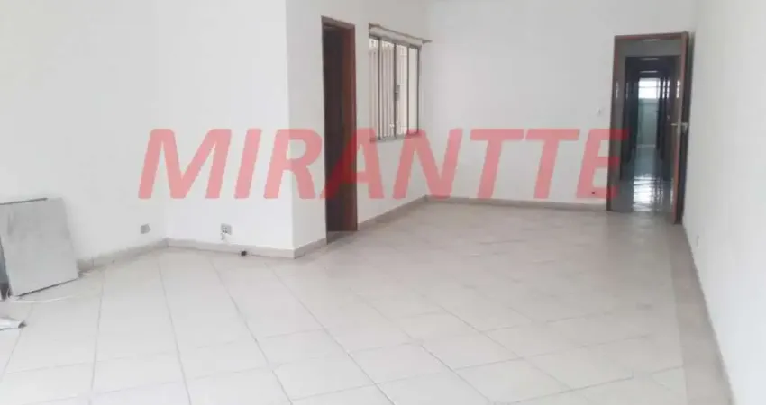Sobrado de 255m² com 3 quartos em Vila Mazzei