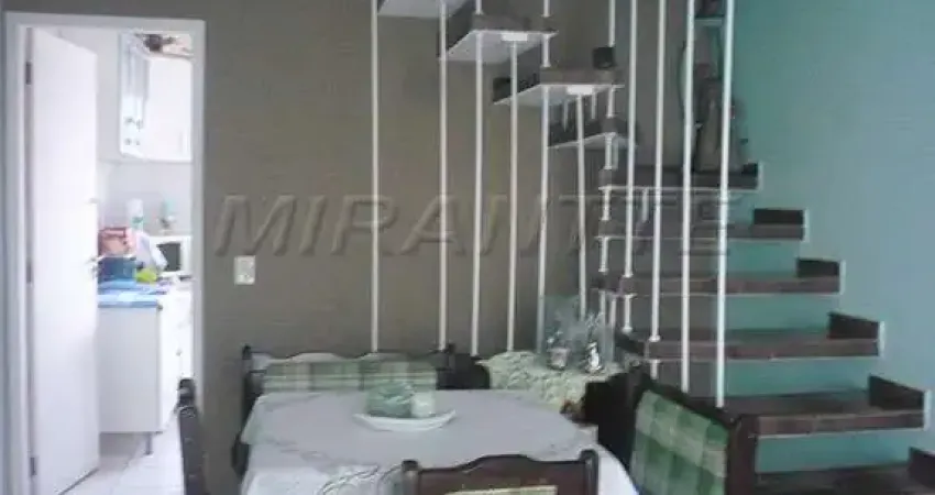 Casa em condomínio fechado com 2 quartos à venda na Rua Elza Guimarães, Vila Amália, São Paulo